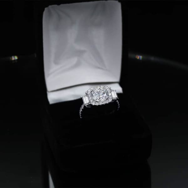 Certified 18k White Gold Engagement ring with Center 2.80ct Round cut Diamond and side Diamonds Eng-52500,  Ring in packing