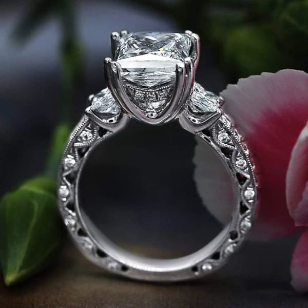 Certified 18kt White Gold Engagement Ring With Center Diamond 3.14ct Princess Cut With Antique Design RN-1710000