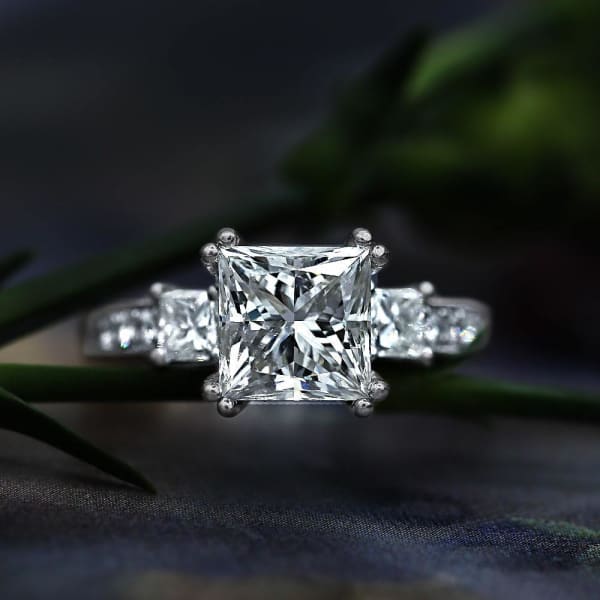 Certified 18kt White Gold Engagement Ring With Center Diamond 3.14ct Princess Cut With Antique Design RN-1710000, Full face