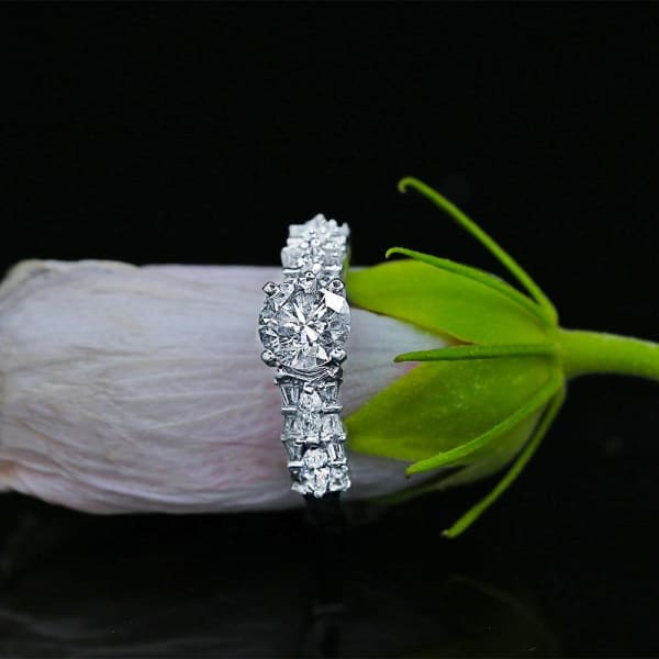 Charming 18k White Gold Engagement Ring features 1.25 ct of Diamonds DS-4562325, enlarged image