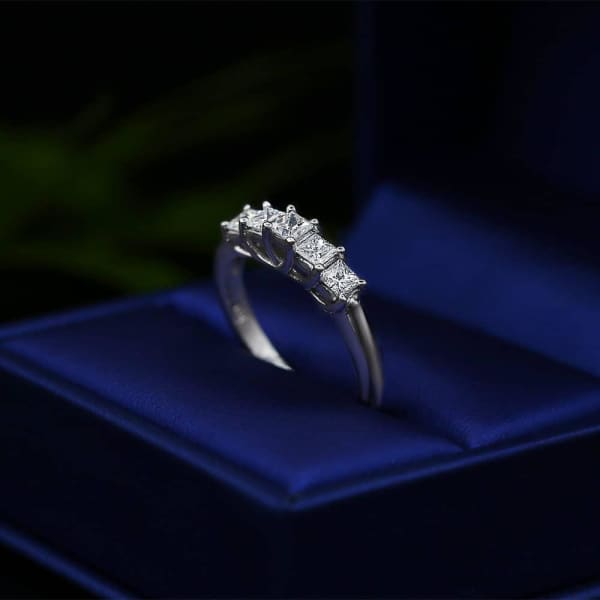 Charming Half-Way Wedding Diamond Ring DS-456729, Ring in packing
