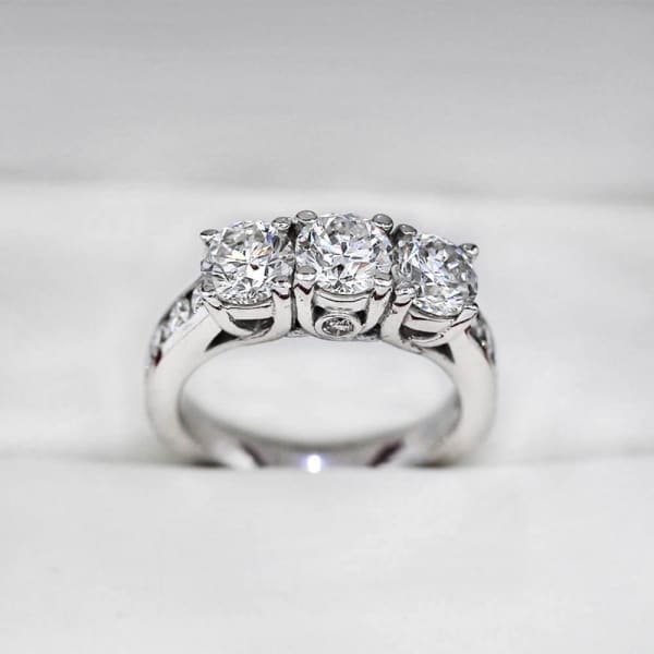 Dazzling Three-Stone Engagement ring features 3.00ctю of round cut Diamonds DS-4563945, Main view