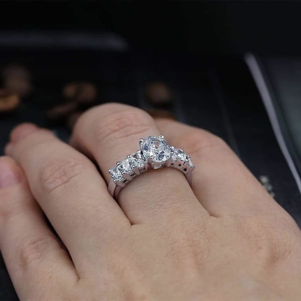 Engagement ring with 2.95 ct of Total Diamond Weight Eng-53500, Ring on a finger, side