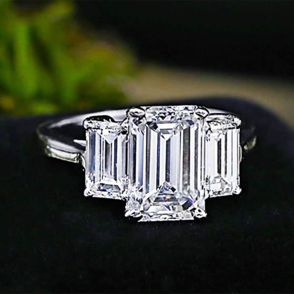 Fantastic Engagement Ring with 4.81 ct of Total Diamond Weight Eng-300000, enlarged image    
