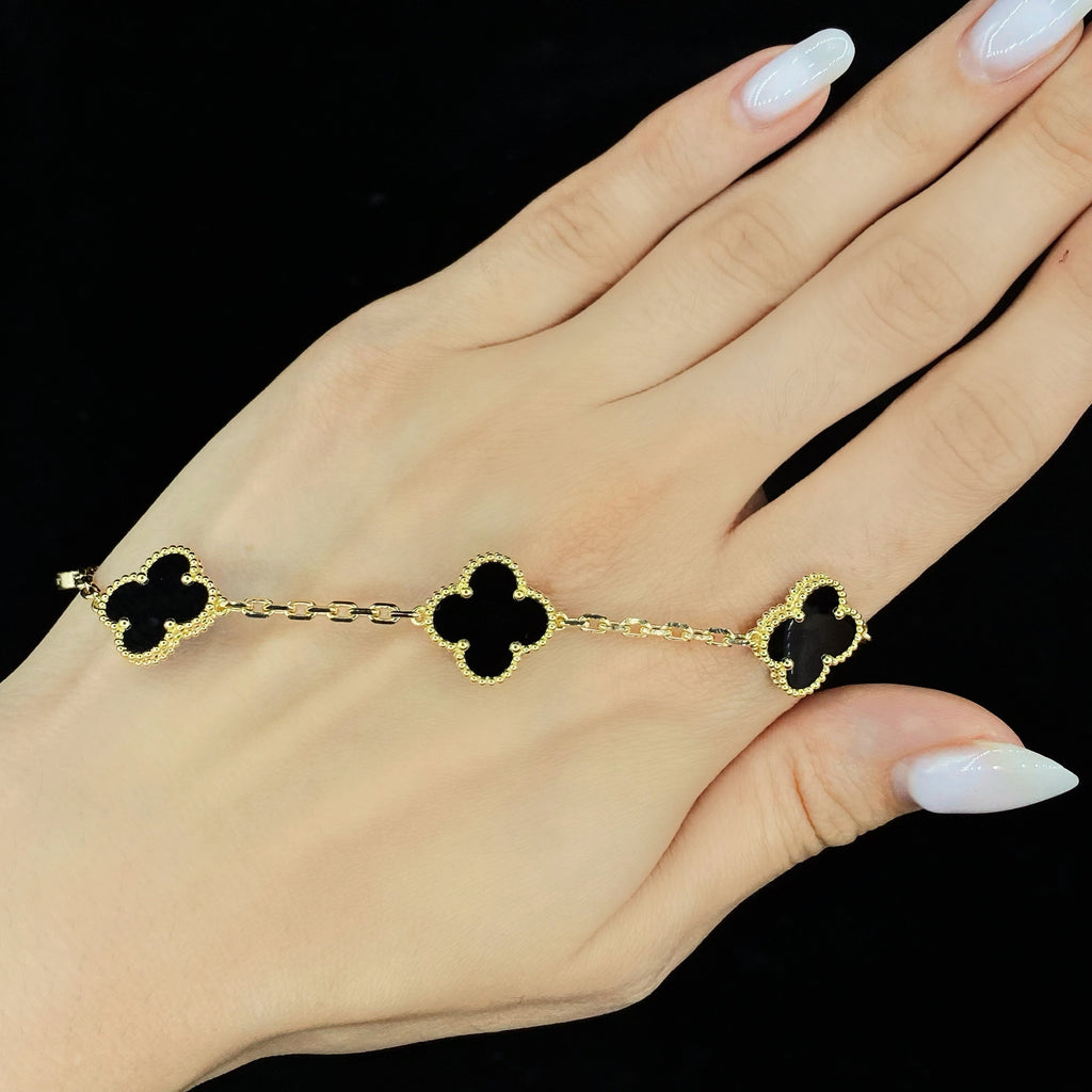 Fashion 18k Yellow Gold Bracelet with Black Onyx - Bracelets