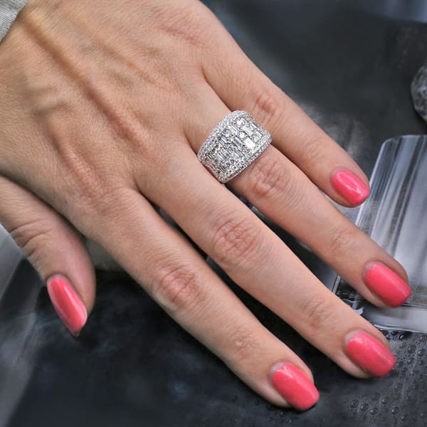 Fashion Diamond Ring 10261, Ring on a finger
