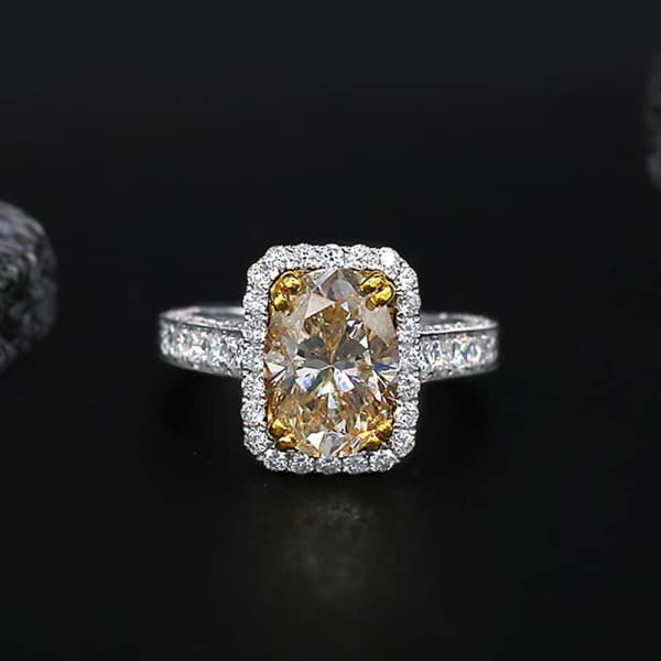Fashion Ring with 5.18 ct of Total Diamond Weight RN-1711000