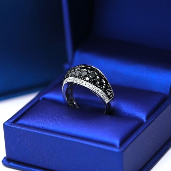Gorgeous 18k white gold black & white diamond cocktail ring KR11302-1, Ring in packing, Side
