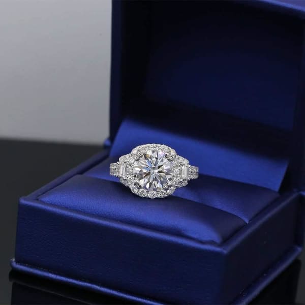 Precious 18k White Gold AGI Certified Engagement Ring with 4.79ct. Diamonds, Ring in packing