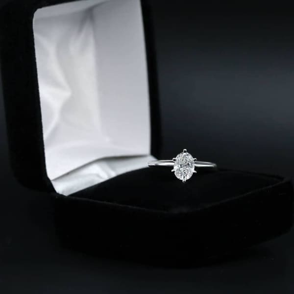Solitaire Diamond Engagement Ring features 1.00ct Oval Diamond S-171550, Full face