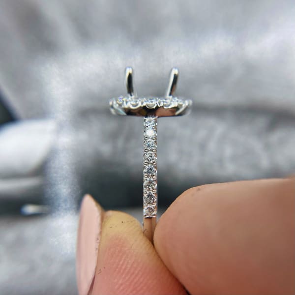 Sparkling setting white gold ring with.72ct diamonds 