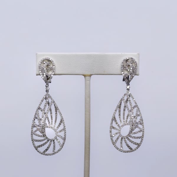Stunning 18k White Gold Earrings with Round Diamonds 4.85ct 