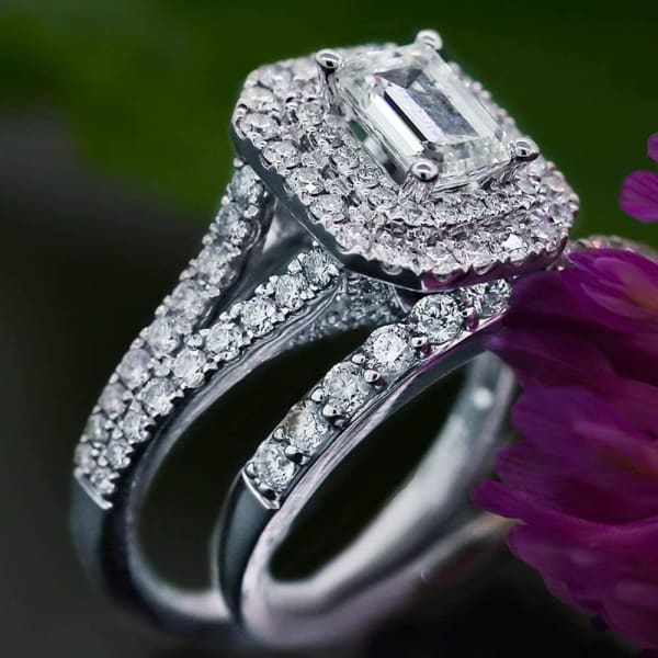 Wedding Bands Set features center 1.25ct Emerald Diamond and 1.00ct of side diamonds ENG-20005